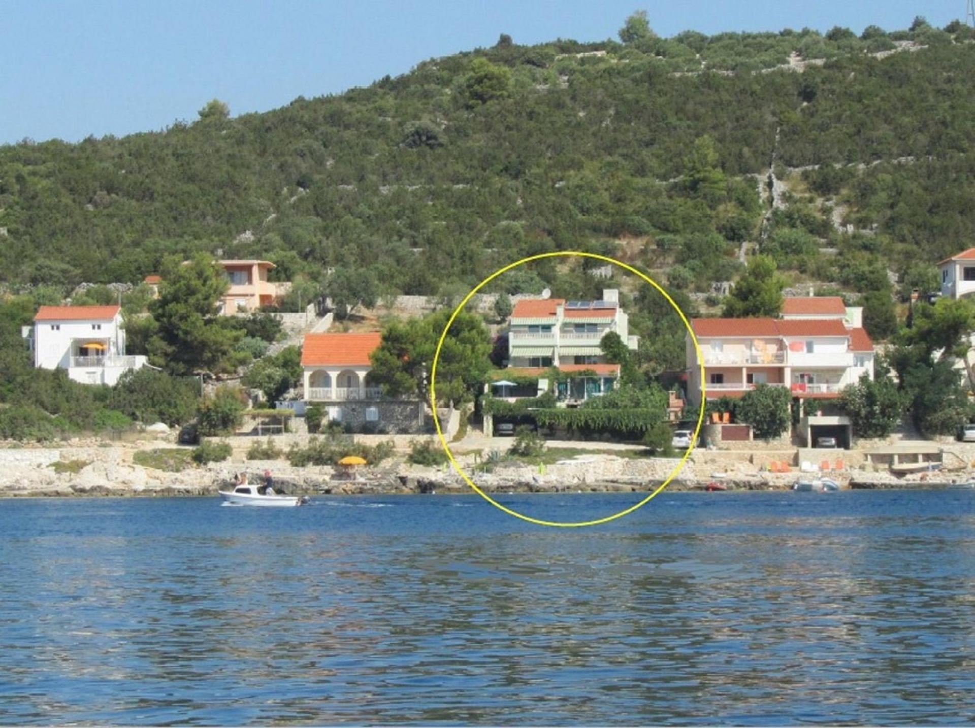 Apartments Tonka Vinišće Exteriér fotografie